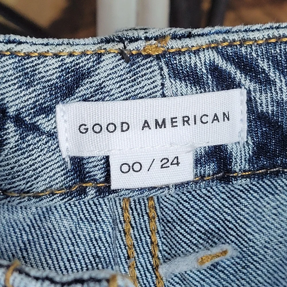 ✨️HP✨️NWT GOOD AMERICAN GOOD CLASSIC Distressed Jeans size 00/24 - Picture 5 of 15
